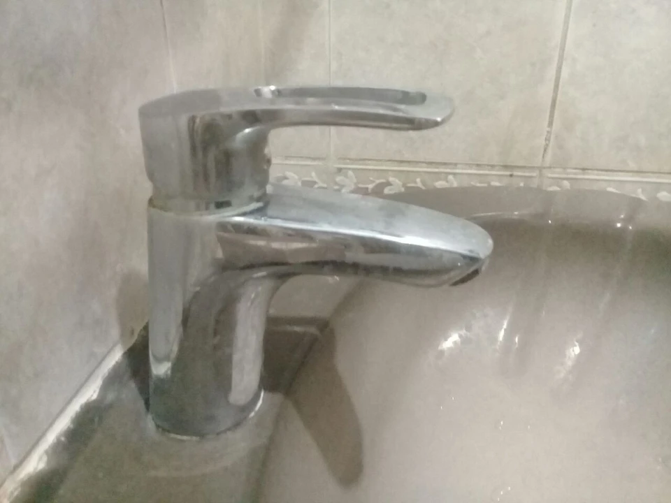 Из-за аварии воду временно отключили в пяти домах.