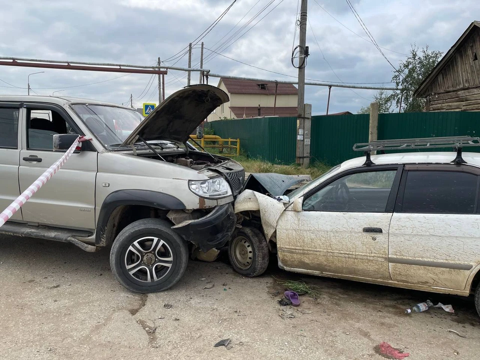 В отечественном автомобиле находились двое подростков. Фото: Госавтоинспекция Якутии