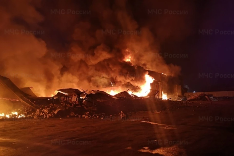 Пожар вспыхнул в ночь с 18 на 19 июля. Фото: ГУ МЧС по Кировской области