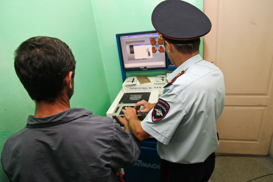 За нарушения миграционного законодательства в отдел полиции во Владивостоке доставили 34 человека.