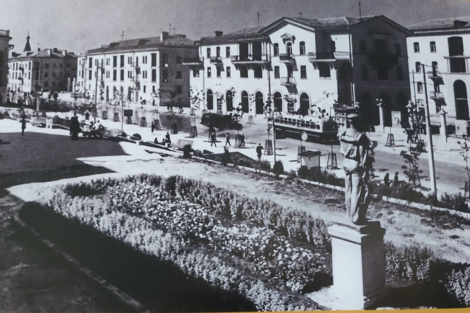 Восстановленная улица Большая Морская. Середина 1950-х гг.