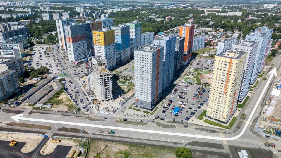 В микрорайоне «Новая жизнь» в Ульяновске построили 1,3 км новой автомобильной дороги. Фото правительство УО