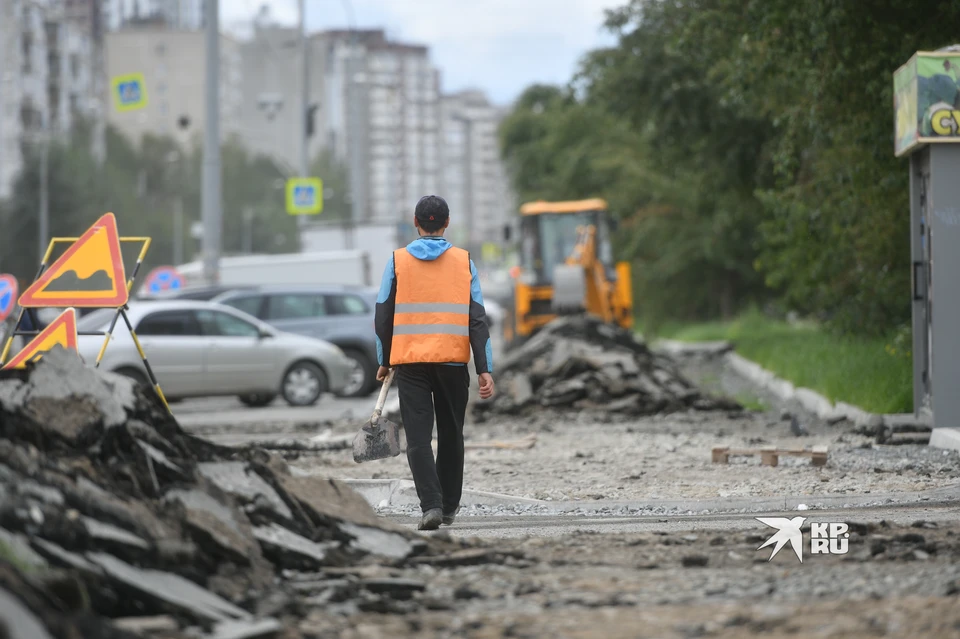 На участке от проспекта Ленина в сторону Тагилстроя идет обустройство проезжей части и тротуаров