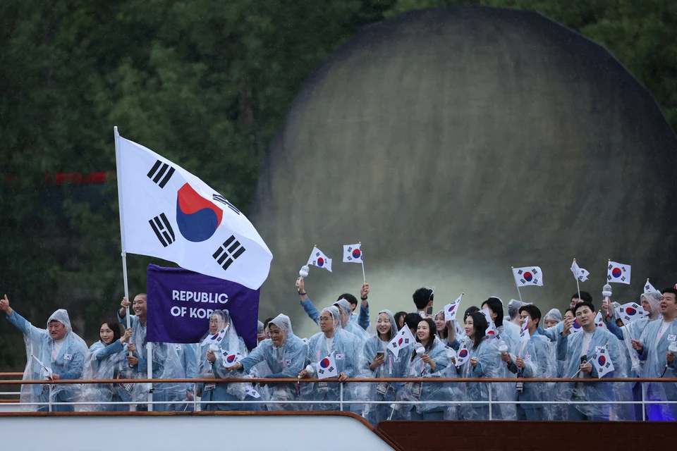 Церемония открытия Олимпиады в Париже обернулась скандалом: Южную Корею спутали с КНДР