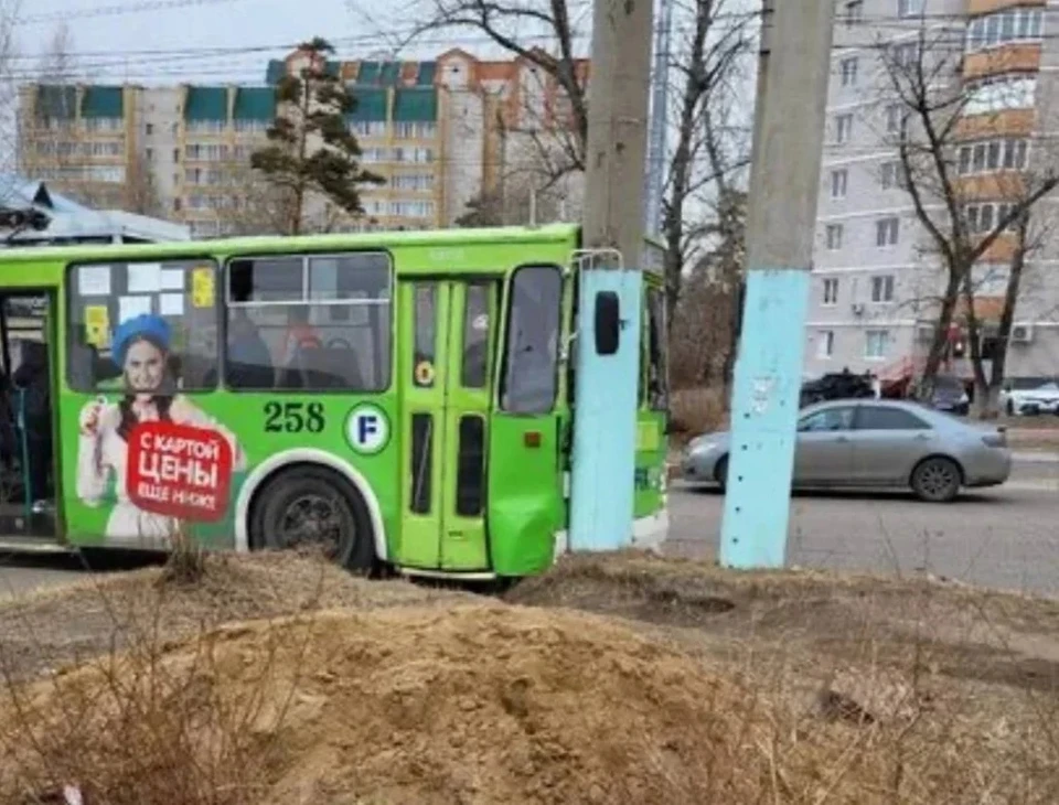 В Калуге грозит срок водителю, который подрезал троллейбус