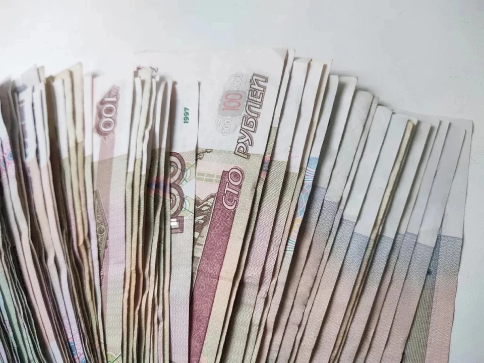 21-летняя калужанка открыла семь банковских счетов для незнакомых людей