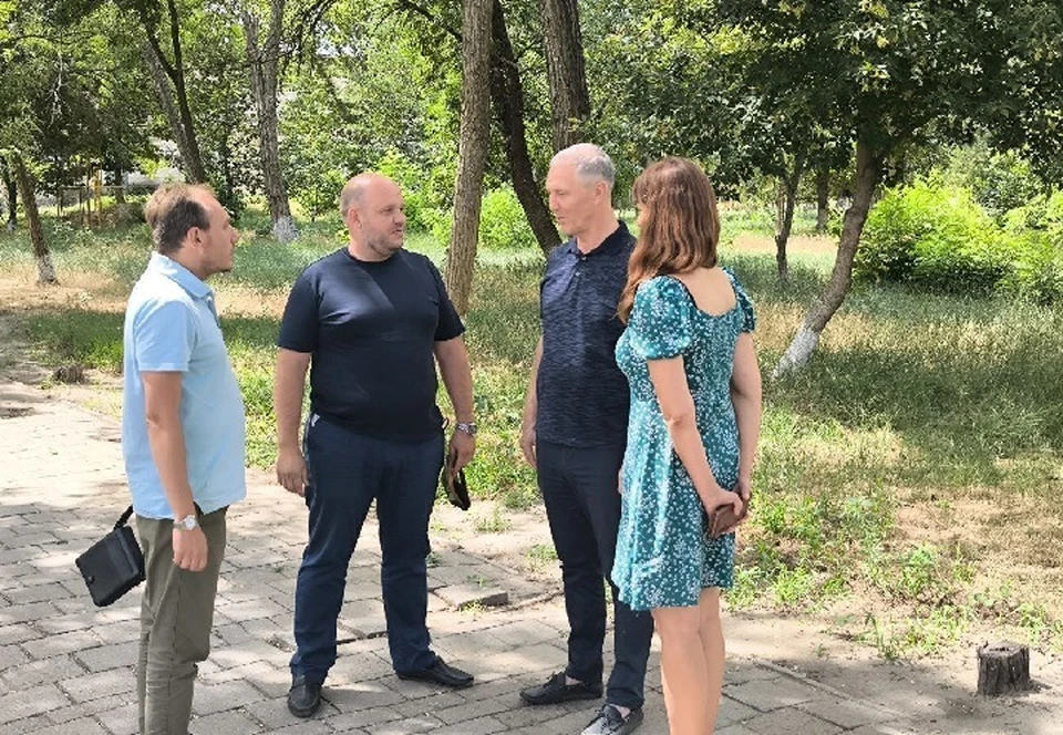 Губернатор Херсонской области Владимир Сальдо проверил ход работ в школе села Тарасовка. ФОТО: тг-канал Владимира Сальдо
