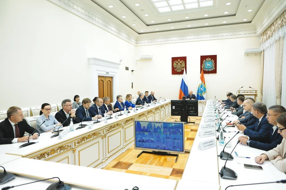 На заседании правительства Самарской области глава региона Вячеслав Федорищев представил новых членов команды развития. Фото: предоставлено пресс-службой правительства Самарской области