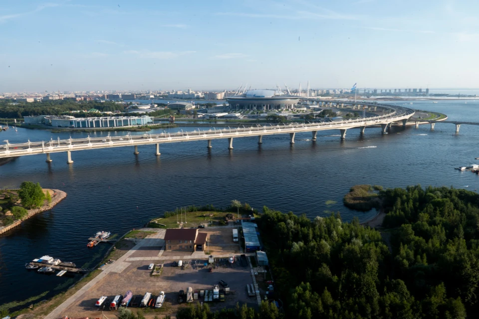 В Петербурге продолжается строительство Шкиперской развязки.