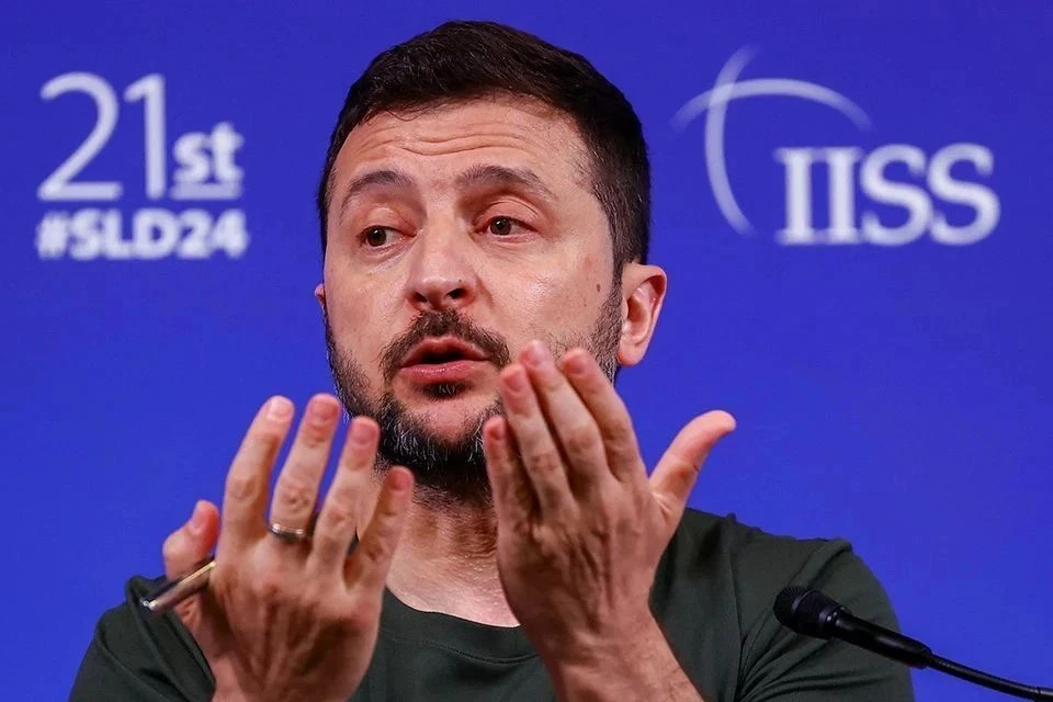 Зеленский рассмотрит петицию о наказании генералов ВСУ за огромные потели