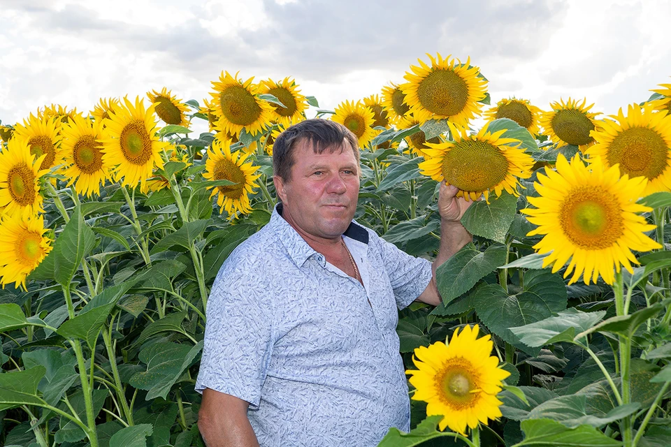 Владимир Иванович Золотарёв спас совхоз "Родина"