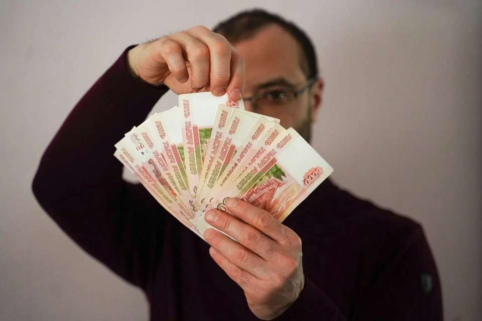 Двое жителей Ульяновска вложили в «инвестиции» больше пяти миллионов рублей