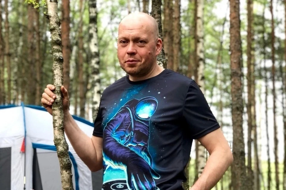 Был обезвожен и дезориентирован: экспертиза показала неожиданную причину смерти диджея Pealot, пропавшего на фестивале в Карелии Фото: личная страница Максима Ананьина в социальных сетях