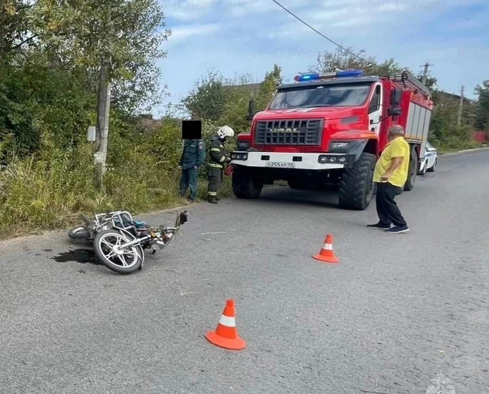 Водитель скутера пострадал в аварии в Калуге