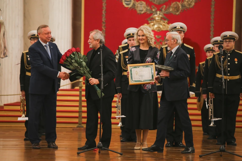 Лауреатами Эрмитажной премии стали Борис Эйфман и Полад Бюльбюль. Фото: администрация Смольного