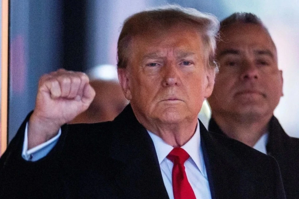 NYT: Трамп шутит, что стрельба помешала ему завершить игру в гольф