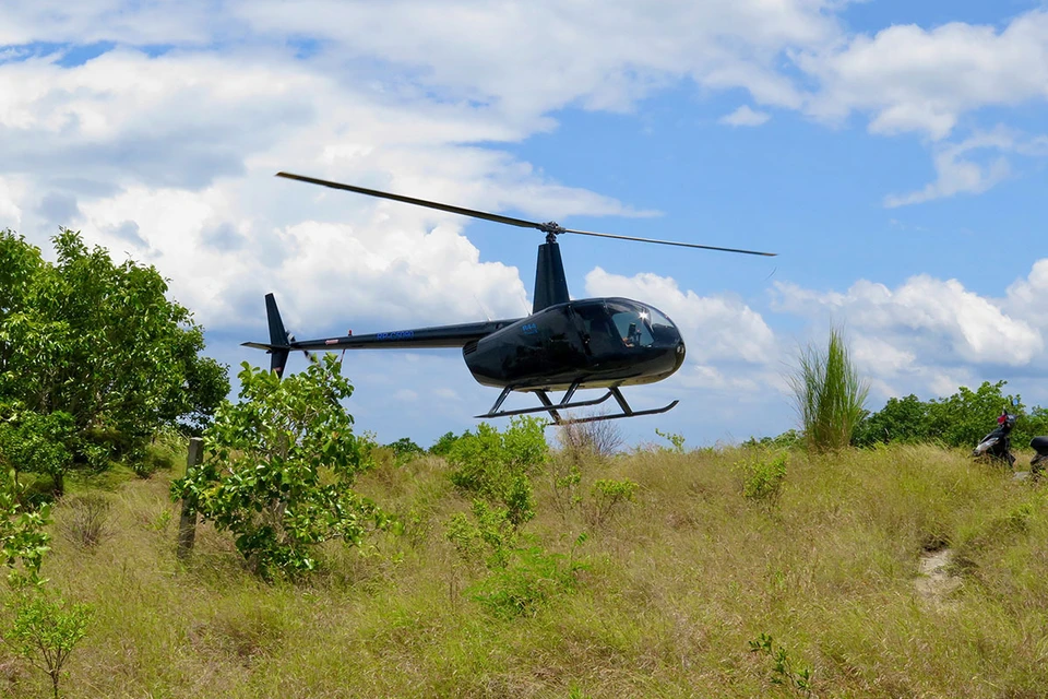 По данным МЧС региона, вертолет Robinson R66 совершало незарегистрированный перелет по территории Зейского муниципального округа.