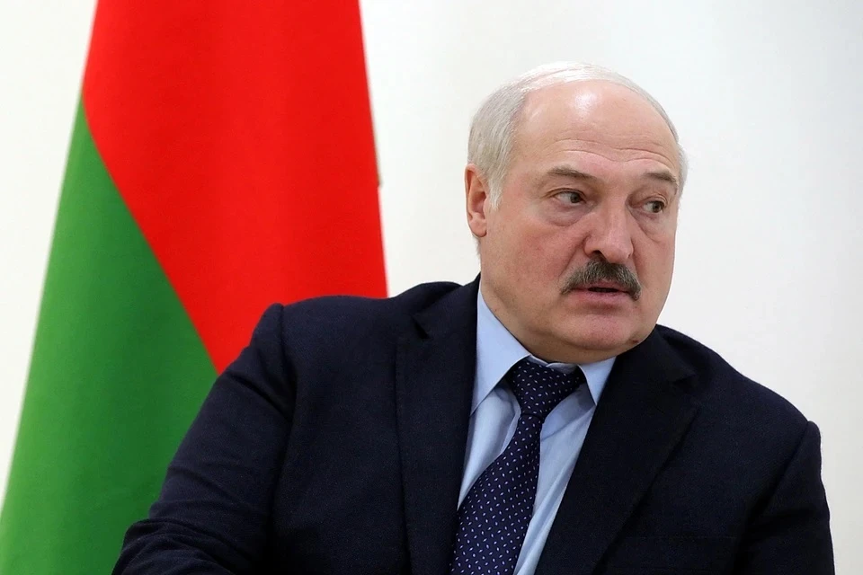 Лукашенко заявил, что в ходе его полета над Белоруссией в небе заметили дроны