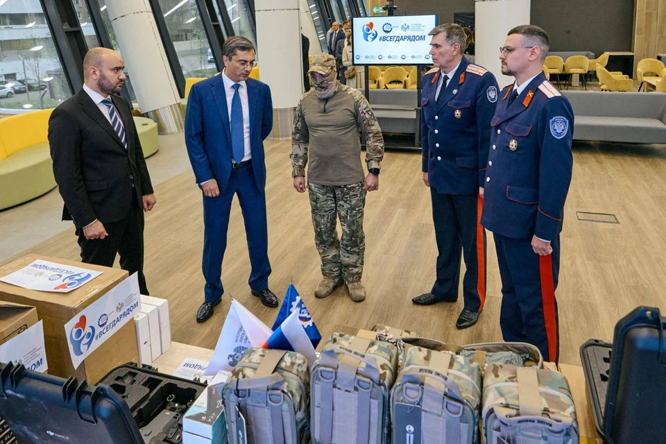 Технику для передачи подготовили по заявкам командиров. Фото: Иван Макеев
