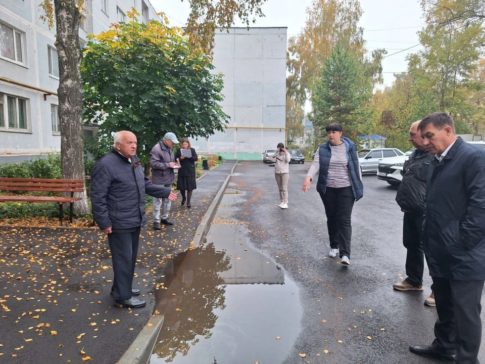 В Ульяновске депутаты Гордумы и общественники приняли 25 обновленных дворов | ФОТО: Ульяновская Городская Дума