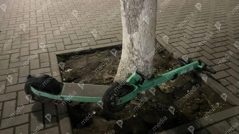 В Кишиневе женщина умерла после падения с электросамоката. Фото:pulsmedia
