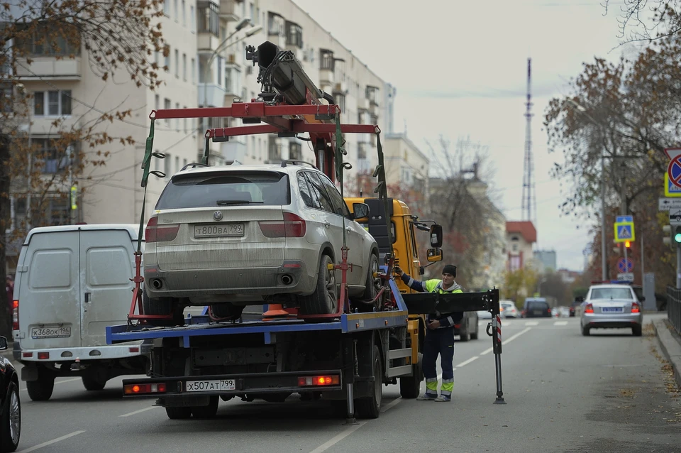 Если владелец не уберет брошенный автомобиль в течении семи дней, то машину эвакуируют