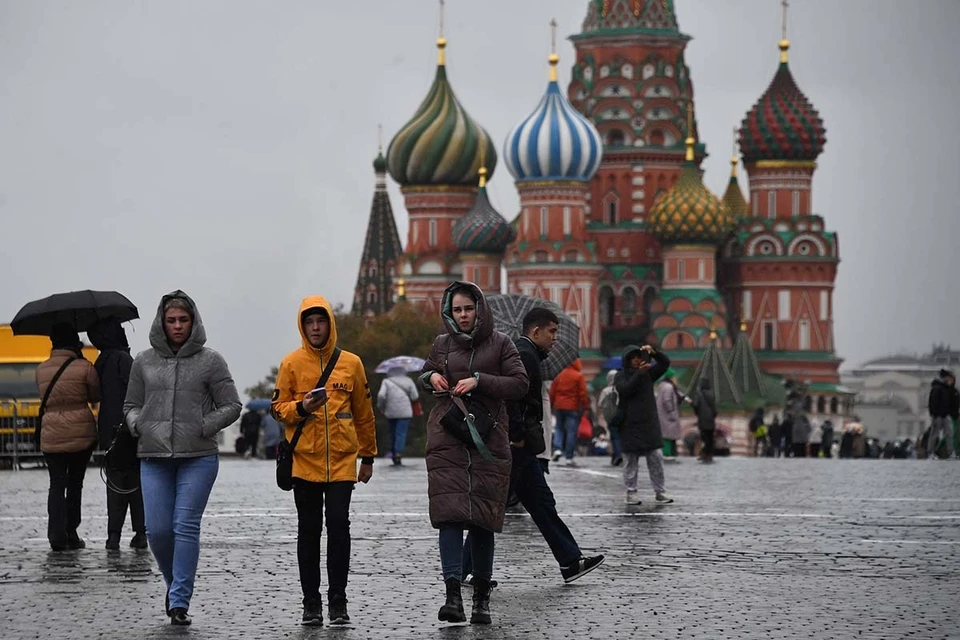 На Москву и область 1 ноября обрушились рекордные ливни. В столице такого мокрого начала финального месяца осени не было но разу за все 145 лет метеонаблюдений!