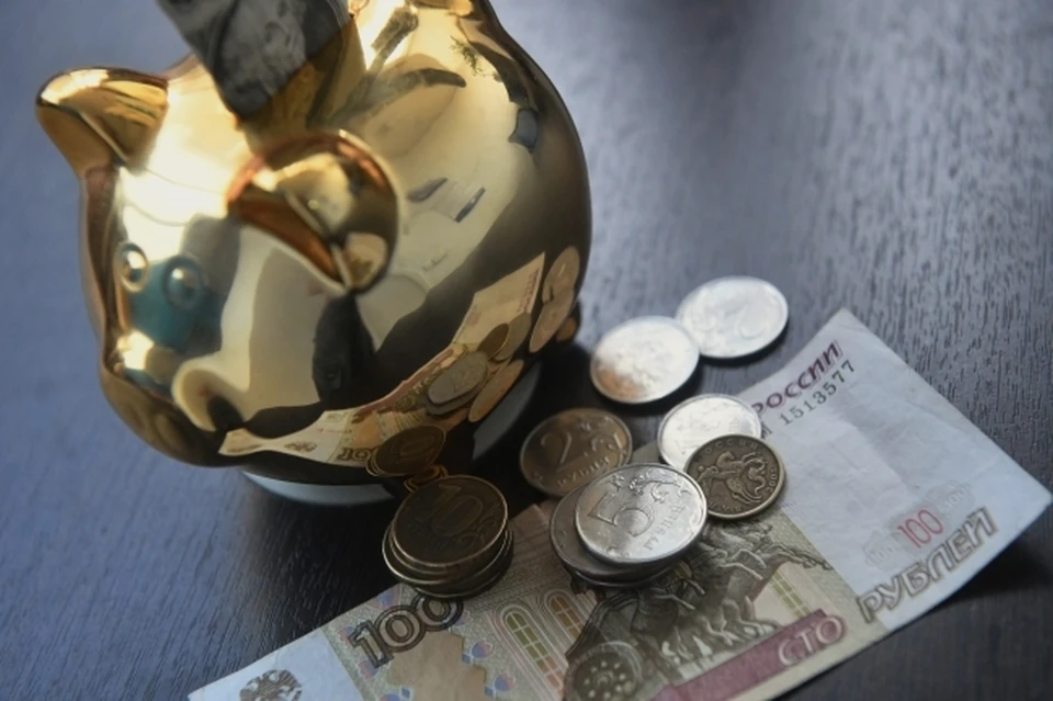 Новосибирским работникам госучреждений повысили зарплату на 16%.