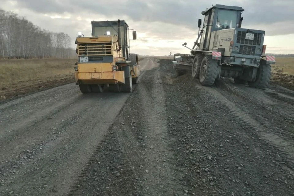 По заказу ТУАД под Новосибирском ремонтируют 2 километра дороги. Фото: ТУАД Новосибирской области