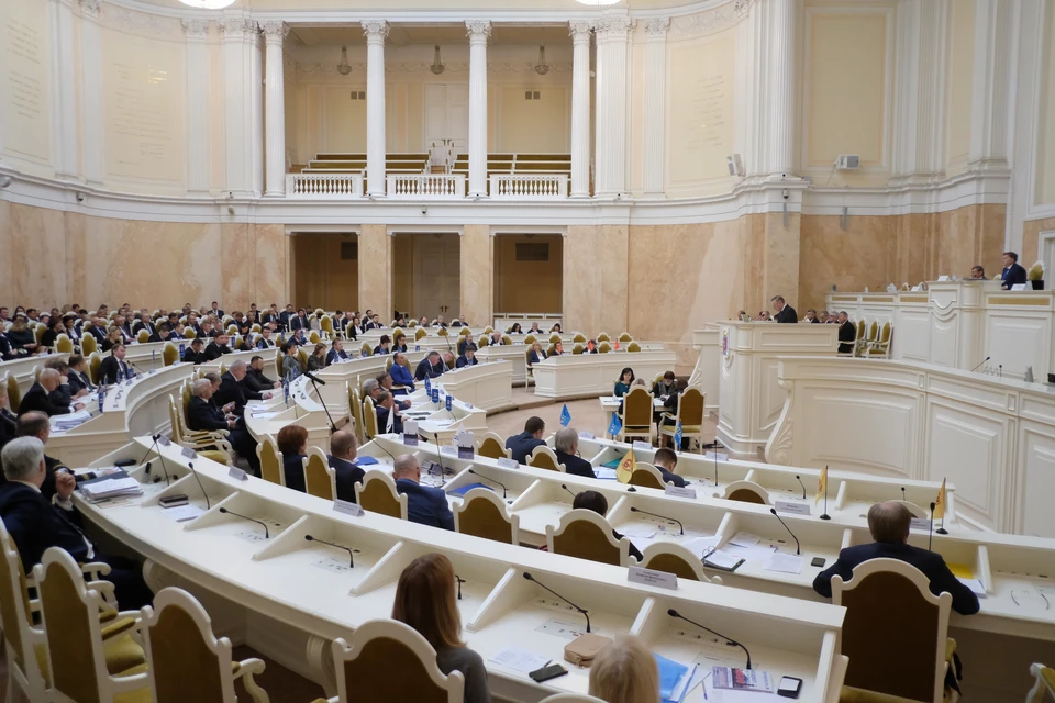 Инициатива предусматривает возможность выбрать временной период расчет средней зарплаты сотрудника для расчета выплат по больничному листу.