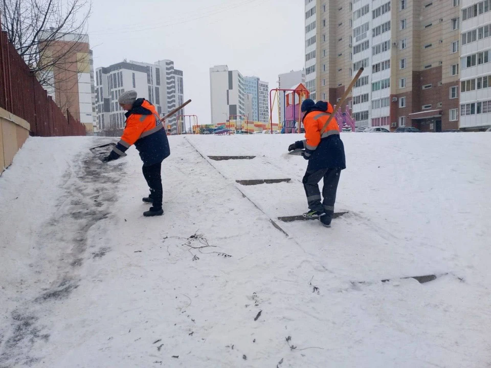 Власти Кузбасса убирают опасные детские горки. Фото - Госавтоинспекция Кузбасса.