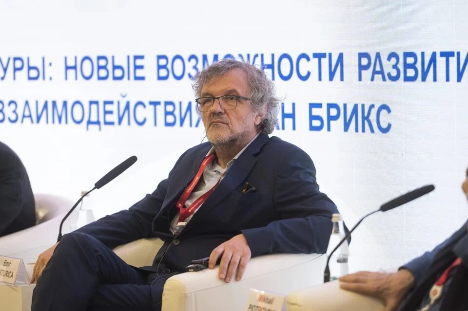 Режиссер Эмир Кустурица: Вопросы, которые не решает разум, решает «Орешник»