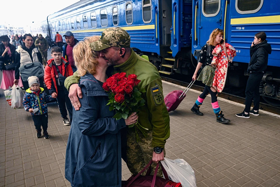 Для того, чтобы ликвидировать дефицит «пушечного мяса» в ВСУ, в законодательство Украины даже внесли поправки