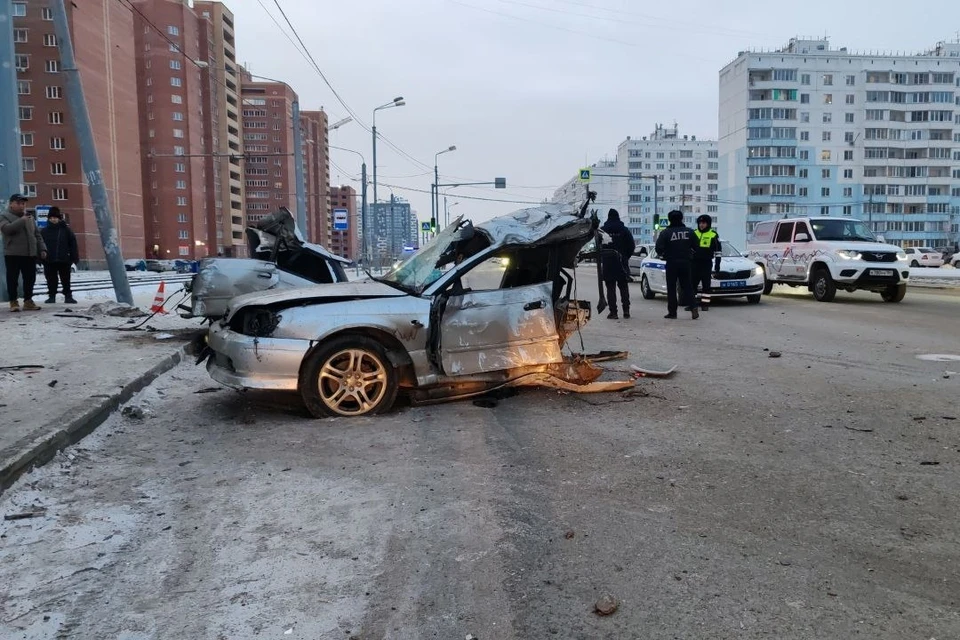 Появилось видео аварии с «Субару», которую разорвало на 2 части в Новосибирске. Фото: Госавтоинспекция Новосибирской области