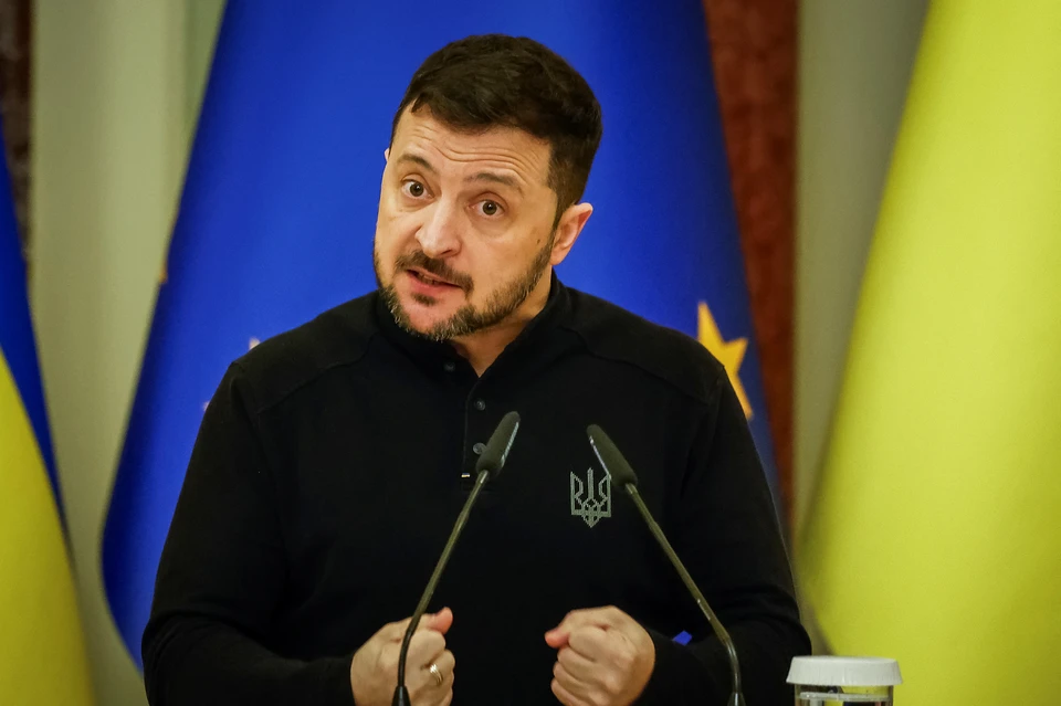 Адамс: Зеленский выберет лишь цвет ручки, которой подпишет пакт капитуляции