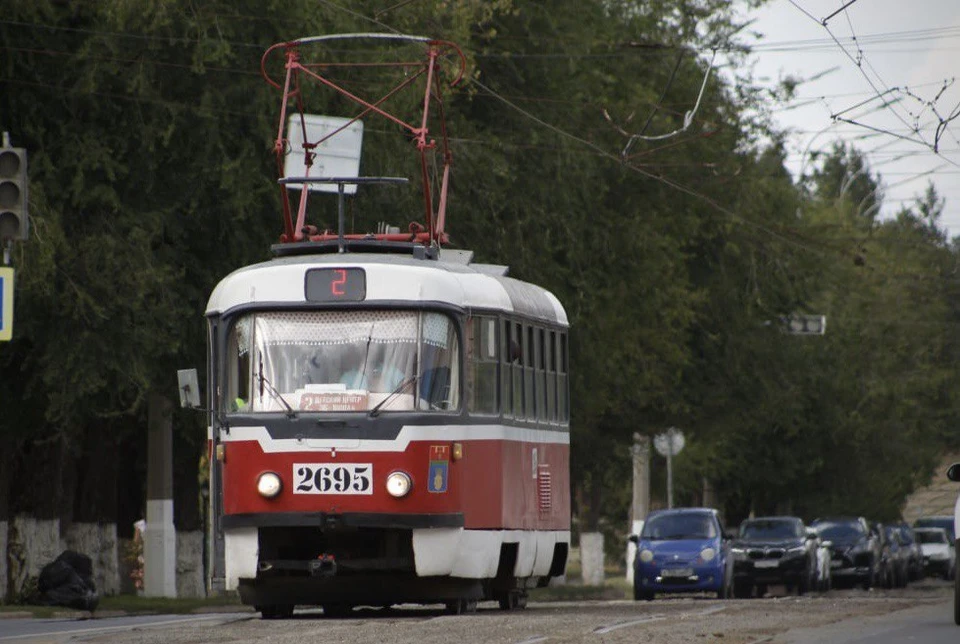 Почти все старые вагоны в Волгограде уже заменили, но немного осталось.