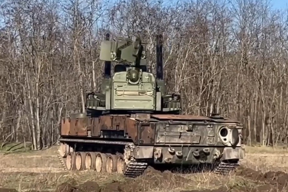 Небо над Днепром сторожит «Тунгуска-М»