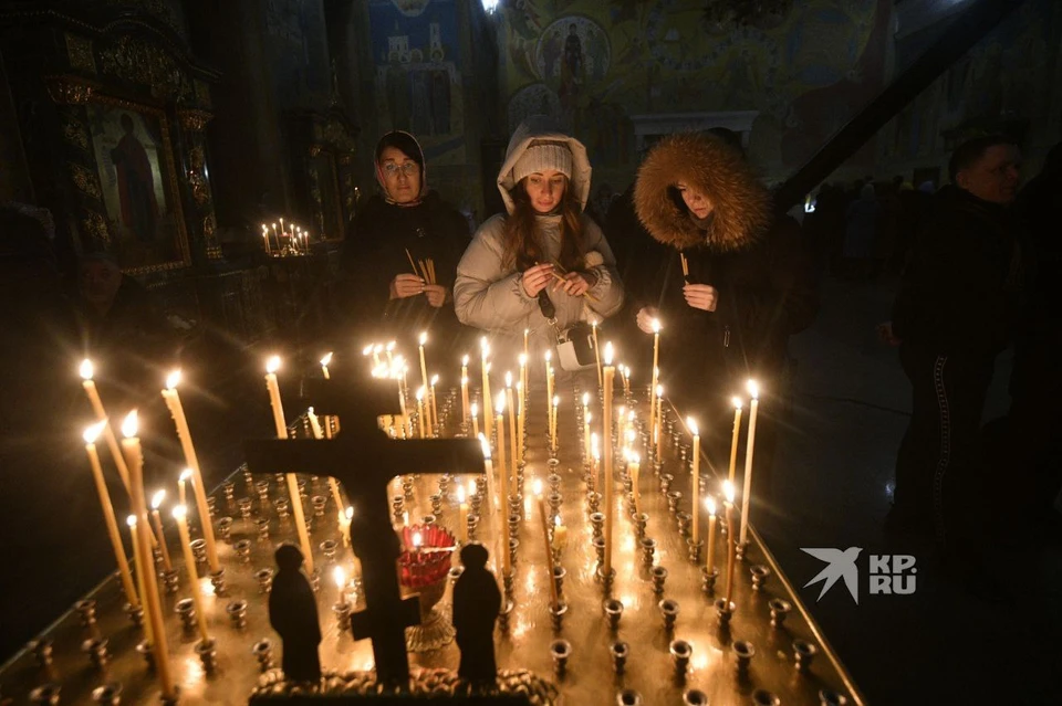 В эту зимнюю пору сердца людей наполняются благими надеждами, верой и любовью, радостью и благодарностью