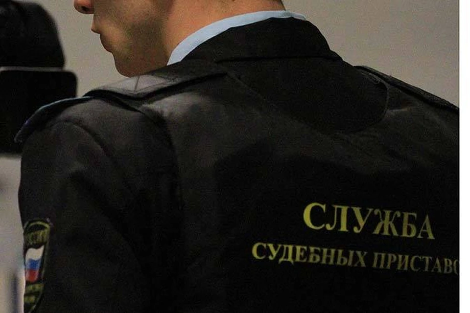 Пристав приехал на встречу под видом покупателя авто.