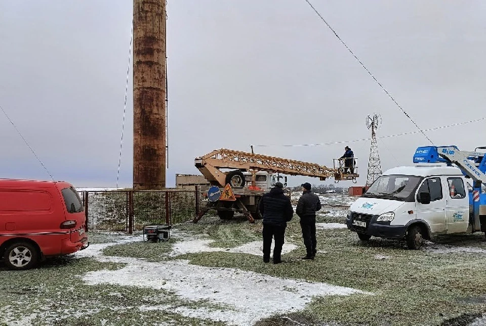 В Троянах Бердянского округа провели работы по ликвидации порыва водонапорной башни. ФОТО: администрация Бердянского МО