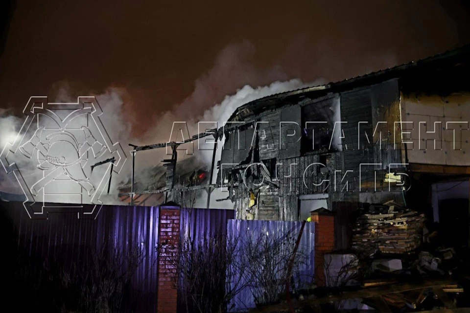 Один человек погиб и двое пострадали при пожаре в частном доме в Новой Москве Фото: Департамент ГОЧС и ПБ Москвы