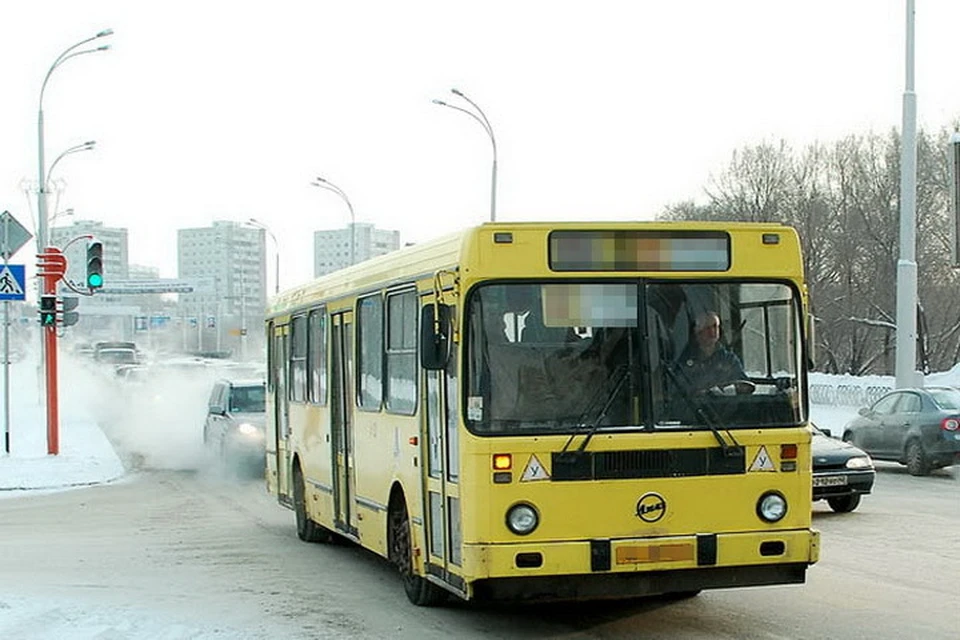 В кемеровском автобусе произошло нападение подростка на взрослую женщину.