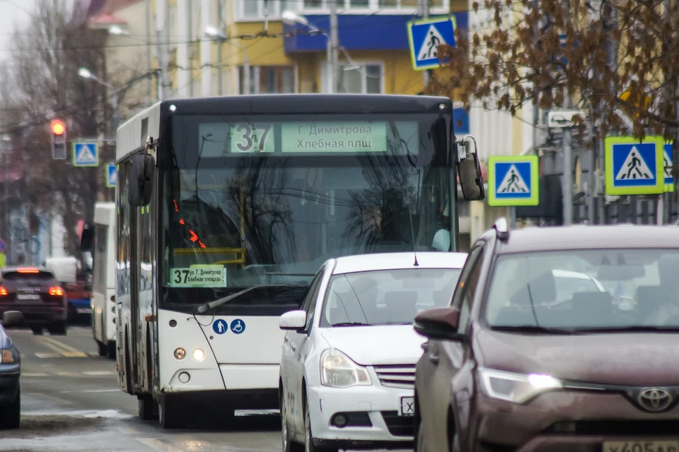 Некоторые автобусы в Самаре могут ехать с большими интервалами