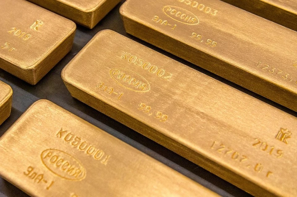 Биржевая цена золота впервые в истории взлетела выше 2,8 тысяч долларов за унцию