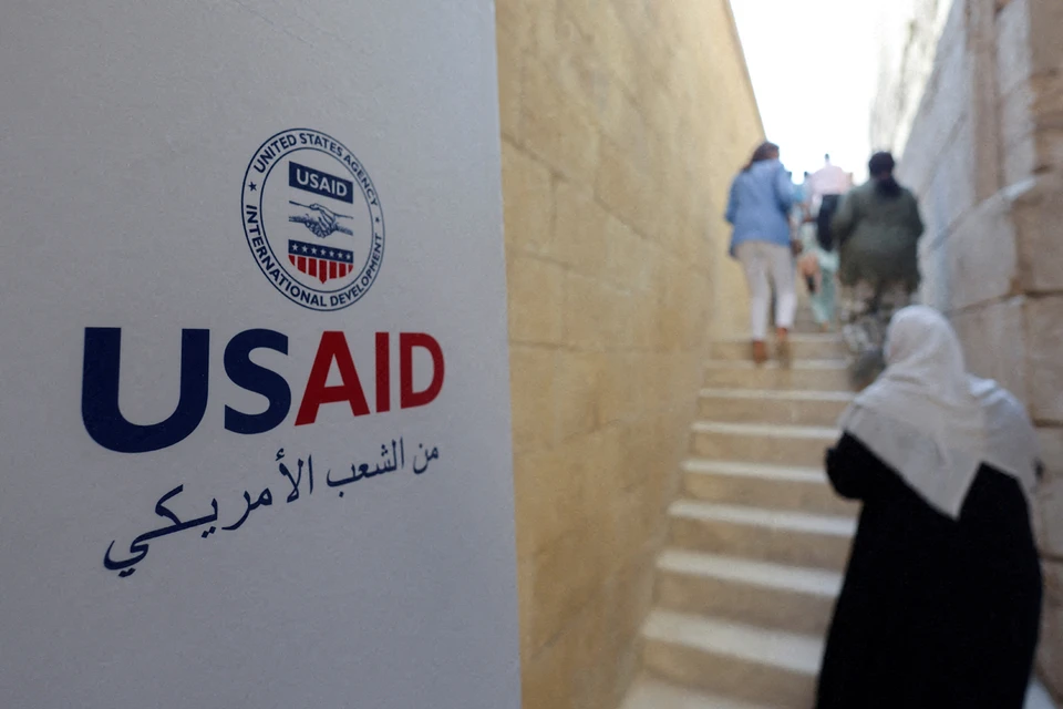 USAID существует с 1961 года. Через эту структуру шло 60% всей иностранной помощи США