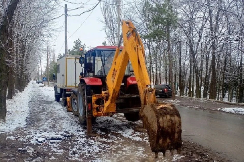 Все имеющиеся в наличии ремонтные бригады занимаются ликвидацией аварийных ситуаций. Фото: Минстрой ДНР