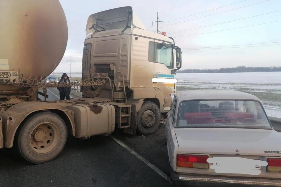 Водителя «ВАЗа» доставили в больницу