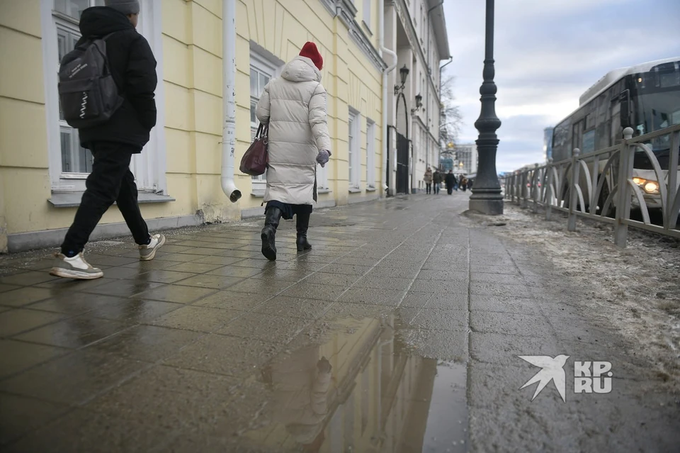 В Екатеринбурге в понедельник столбики термометров покажут 0 градусов