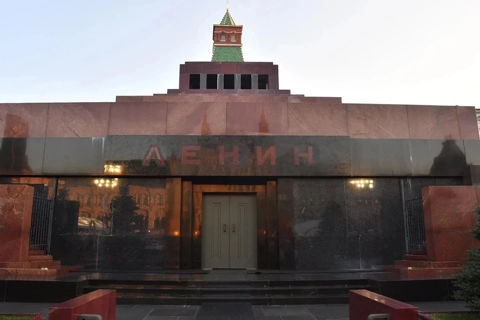 Мавзолей Ленина закроют на два месяца на профилактические работы