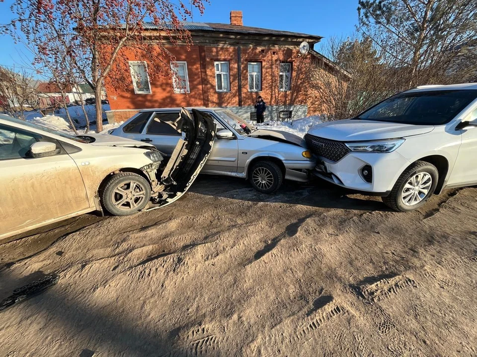 Госпитализированы жители Асекеевского района, водитель и пассажир Volkswagen, а также управляющий иномаркой Toyota